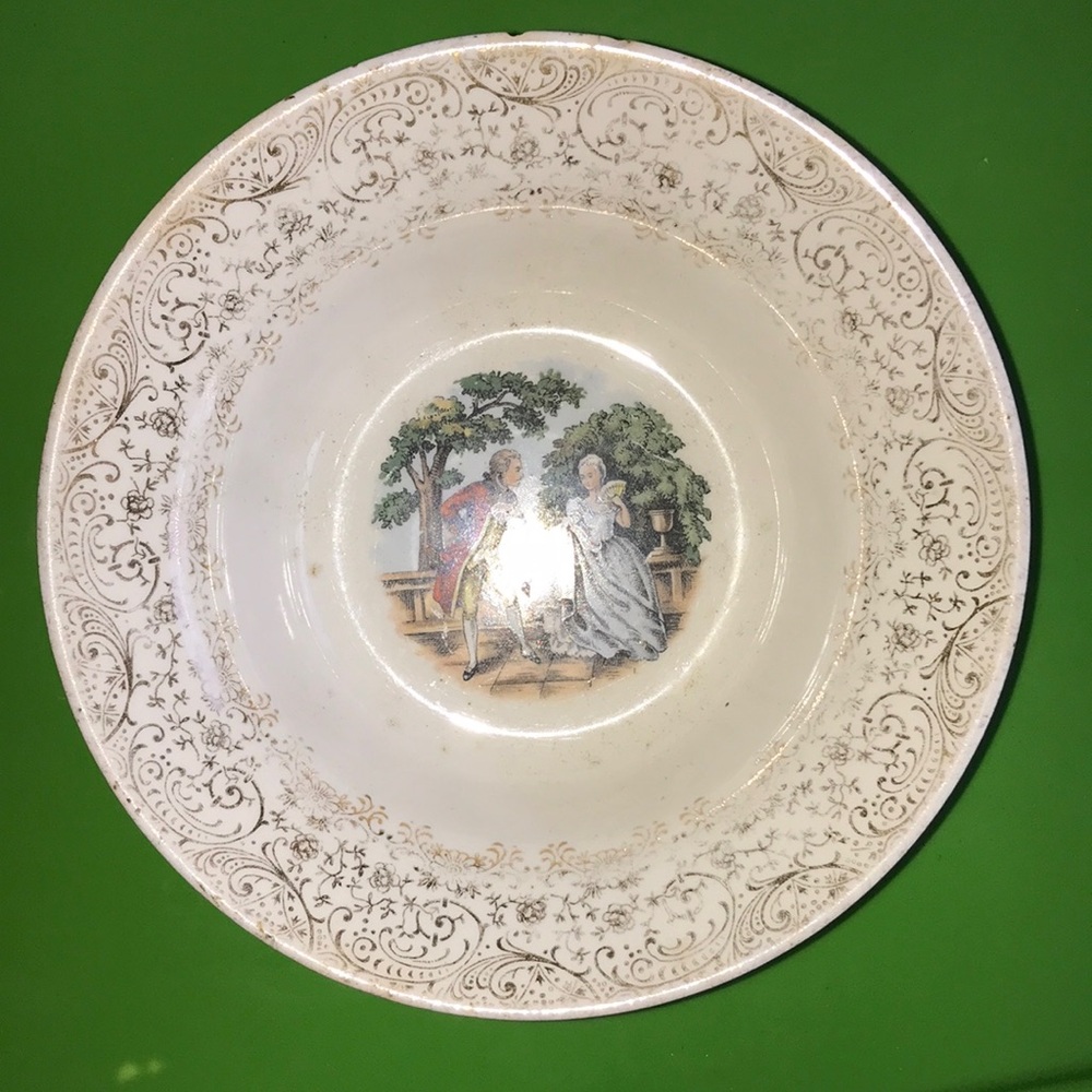 Decorative Cream Ceramic Bowl with Vintage Romantic Scene